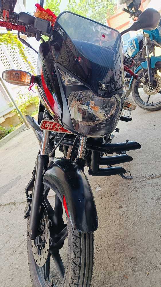 2016 Bajaj Plusar 150, photo 2