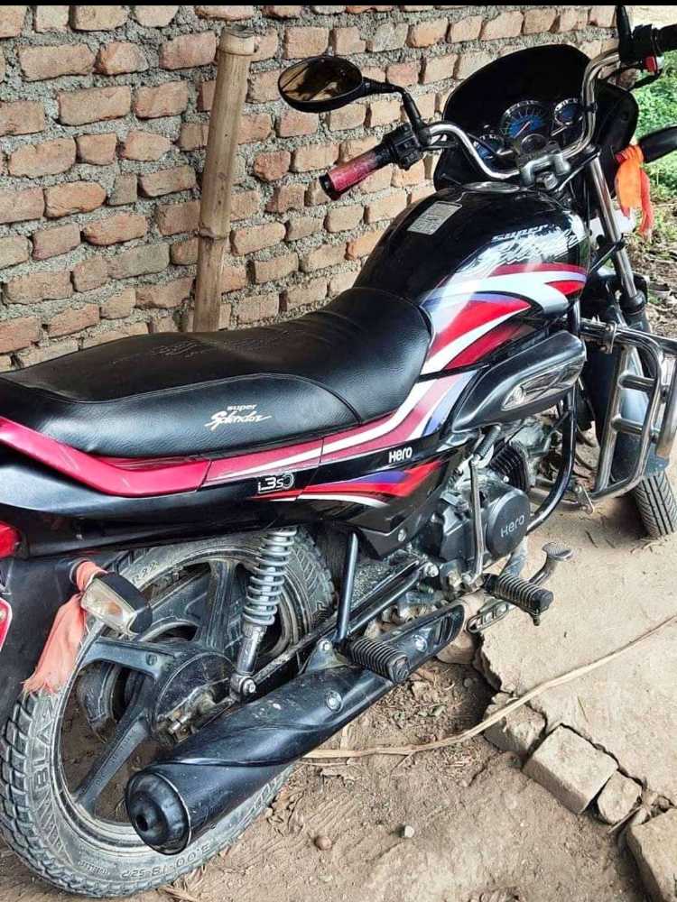 2019 Hero Super Splendor, photo 2