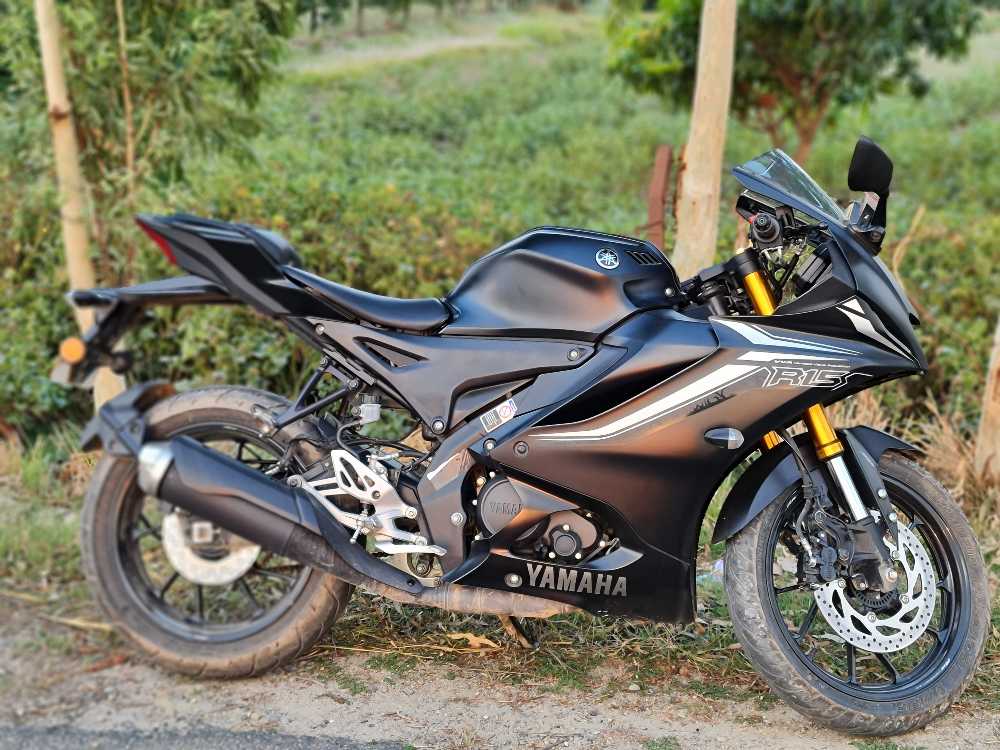 2022 Yamaha R15, photo 3