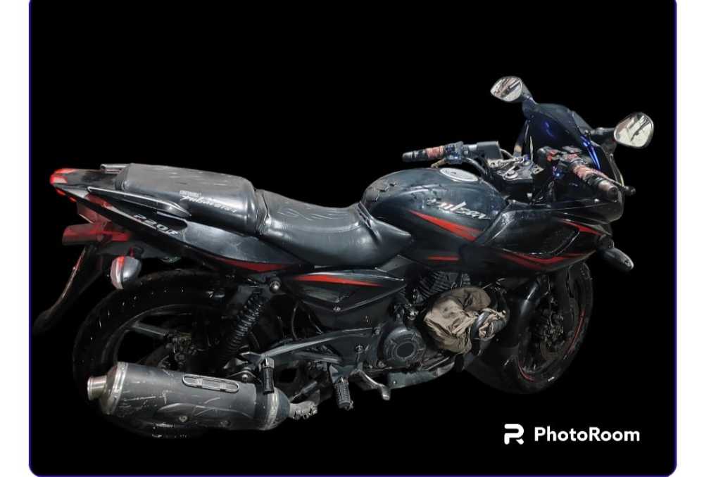 2016 Bajaj Plusar 220, photo 3