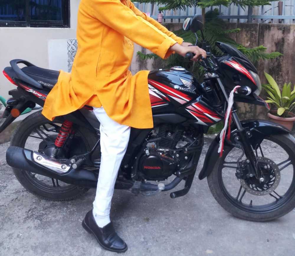 2021 Honda Shine, photo 2