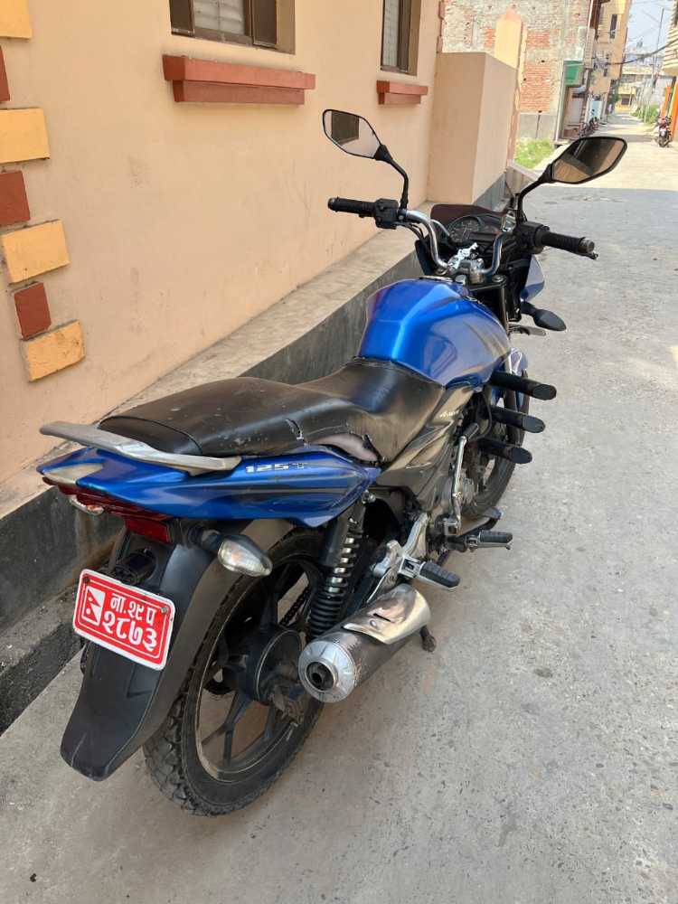2016 Bajaj Discover 125, photo 3