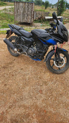 2020 Bajaj Plusar 220, photo 2