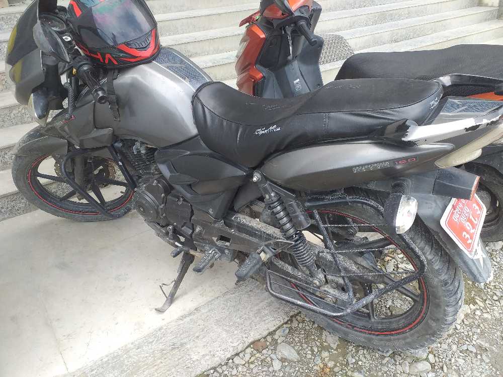 2011 TVS Apache RTR 160, photo 2