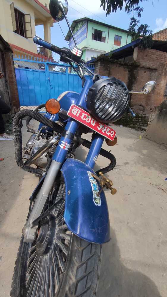 2016 Royal Enfield Bullet 350, photo 2