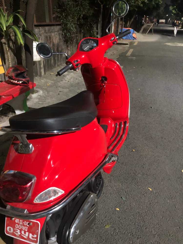 2021 Vespa LX 125, photo 4