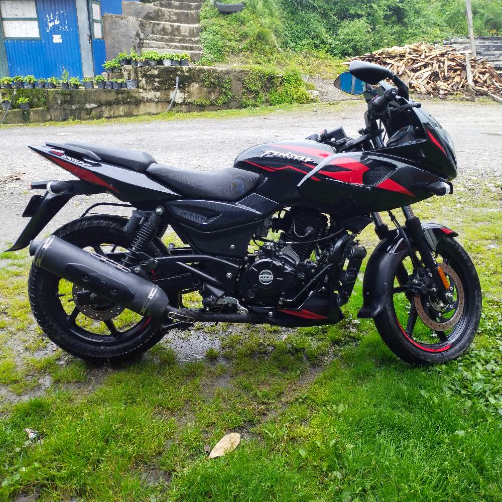2022 Bajaj Plusar 220, photo 5