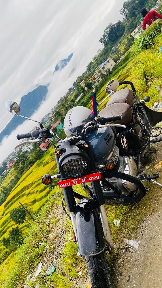 2022 Royal Enfield Classic 350, photo 2