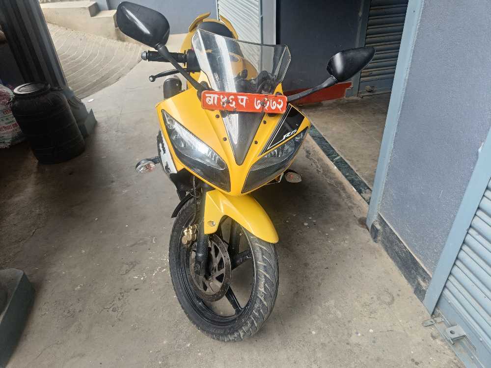 2011 Yamaha R15