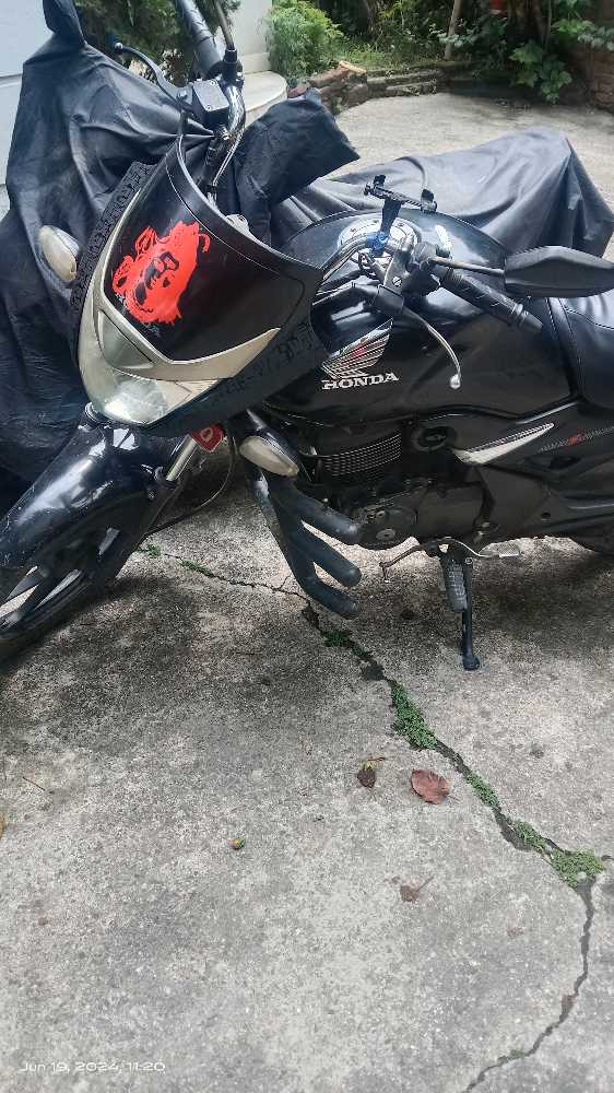 2013 Honda Unicorn, photo 2