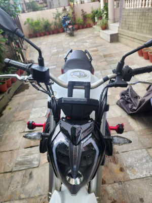 2021 Benelli 302S, photo 2