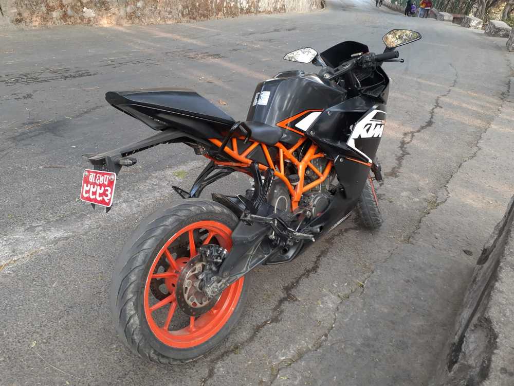 2015 KTM RC 200, photo 2