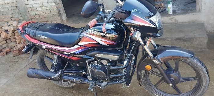 2020 Hero Super Splendor, photo 4
