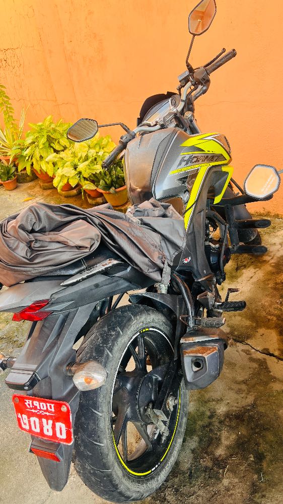 2018 Honda CB Hornet, photo 2
