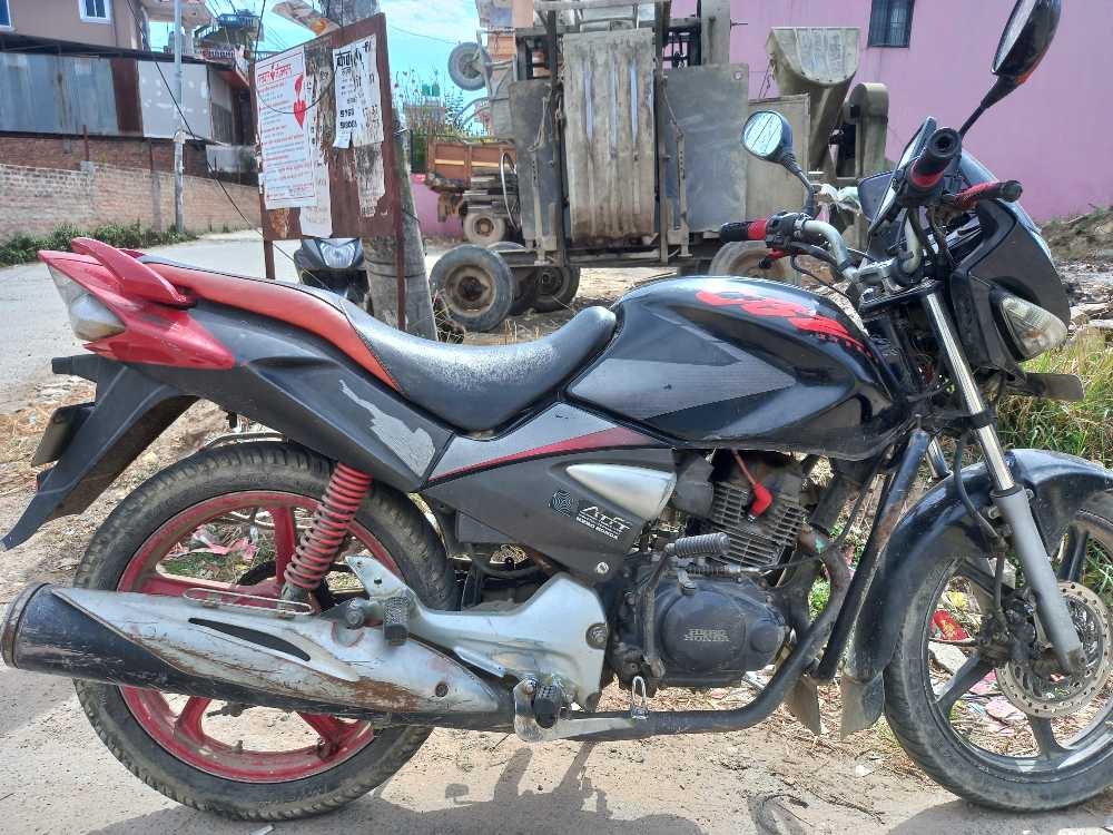 2010 Hero Cbz, photo 2