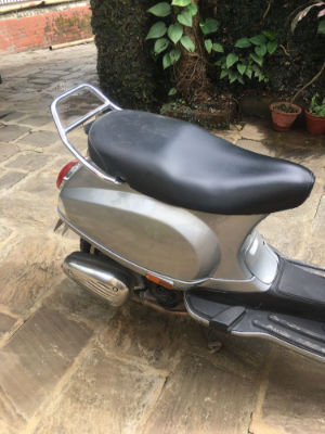 2018 Vespa VXL 125, photo 3