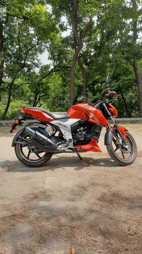 2022 TVS Apache RTR 160 4V, photo 2
