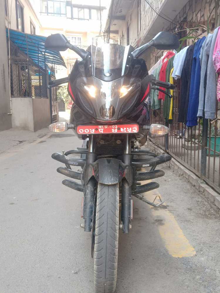 2022 Bajaj Plusar 220