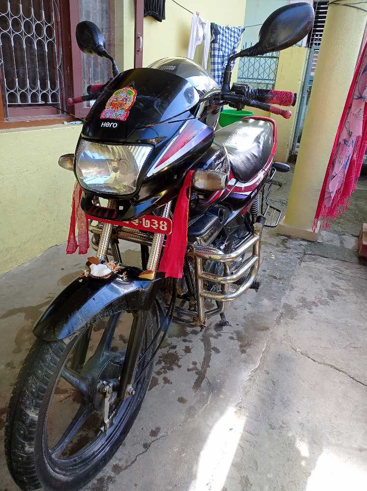 2018 Hero Splendor, photo 2