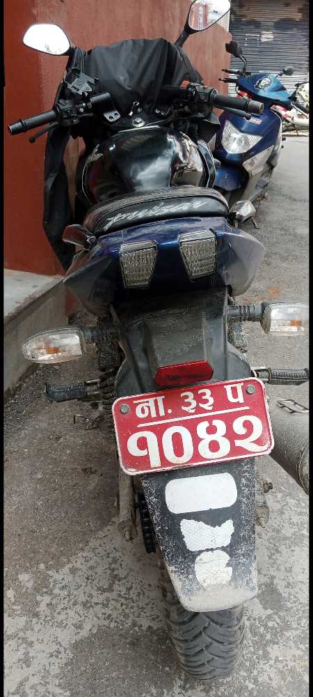 2014 Bajaj Plusar 220, photo 2