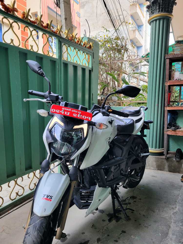 2020 TVS Apache RTR 200 4V, photo 3