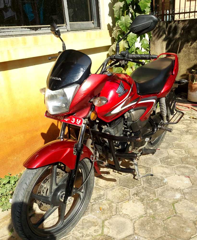 2016 Honda Shine, photo 4