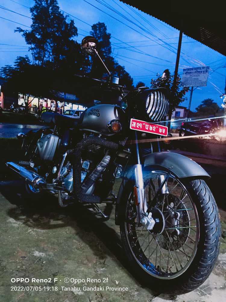 2021 Royal Enfield Classic 350, photo 2