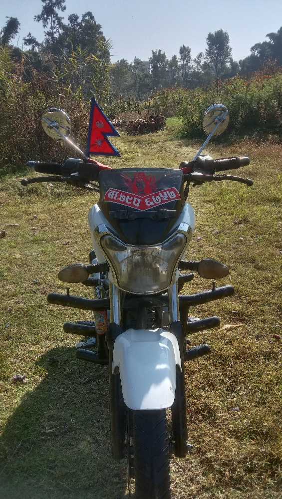 2016 Bajaj V15, photo 2