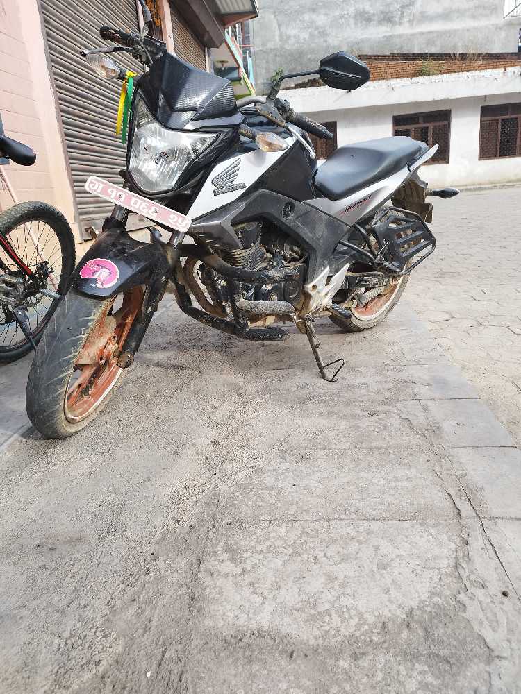 2016 Honda CB Hornet, photo 3