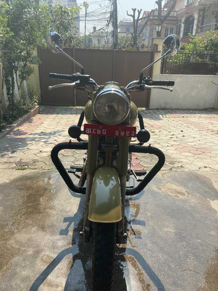 2017 Royal Enfield Classic 350, photo 3