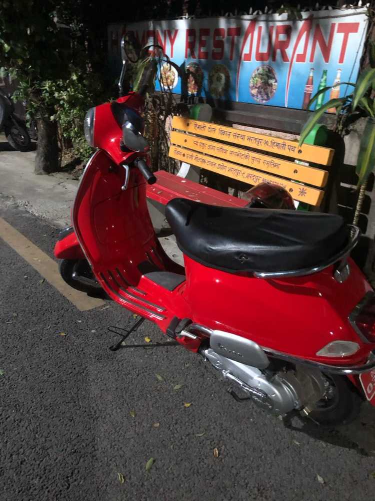 2021 Vespa LX 125, photo 3