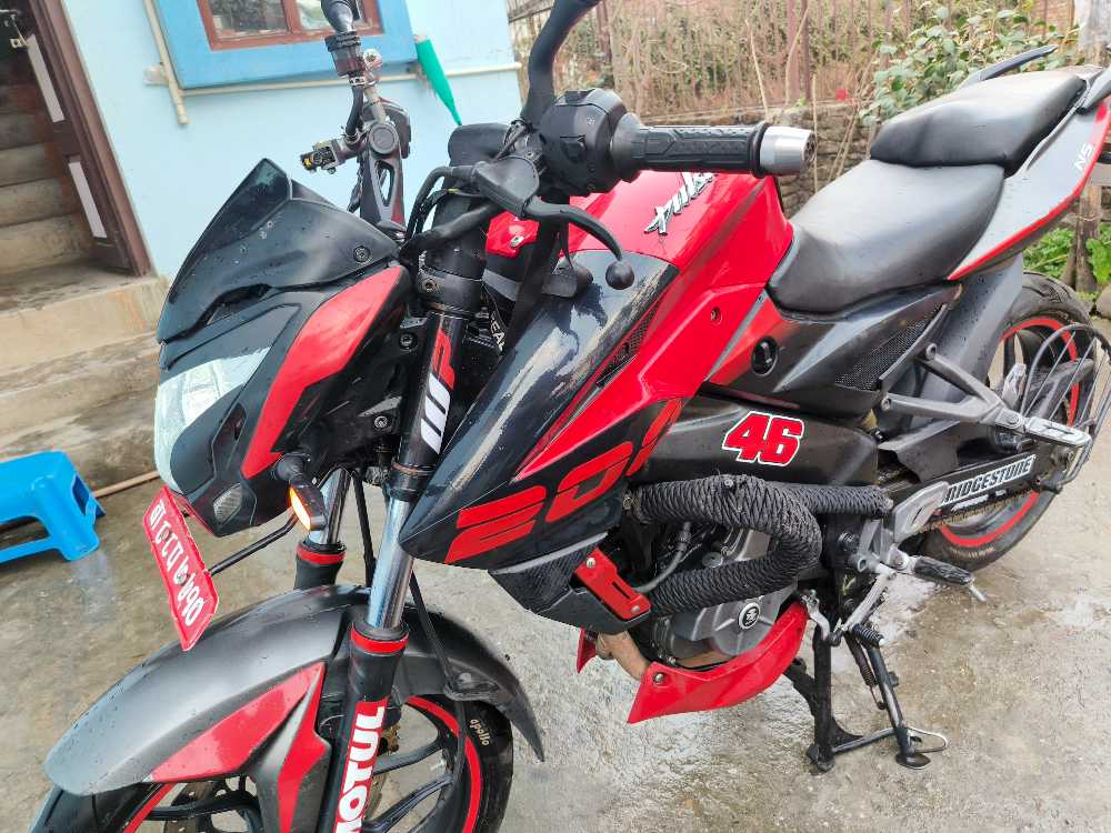 2017 Bajaj NS 200, photo 2