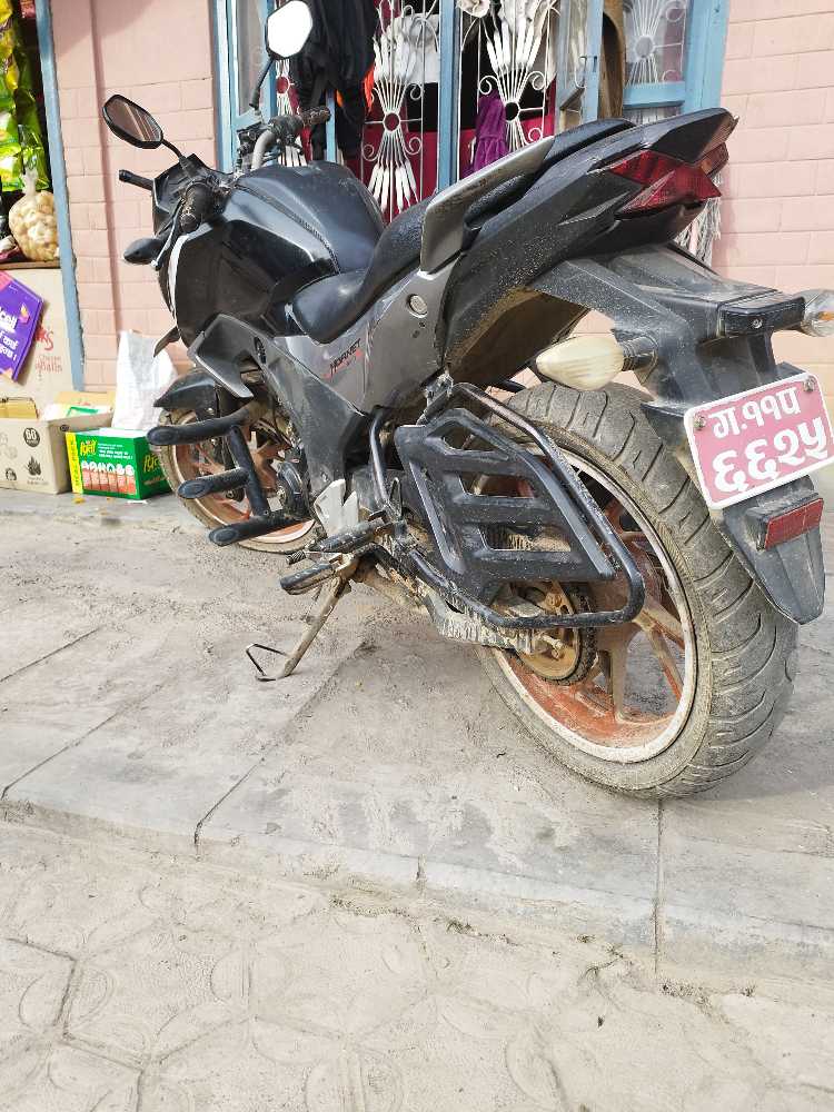 2016 Honda CB Hornet, photo 2