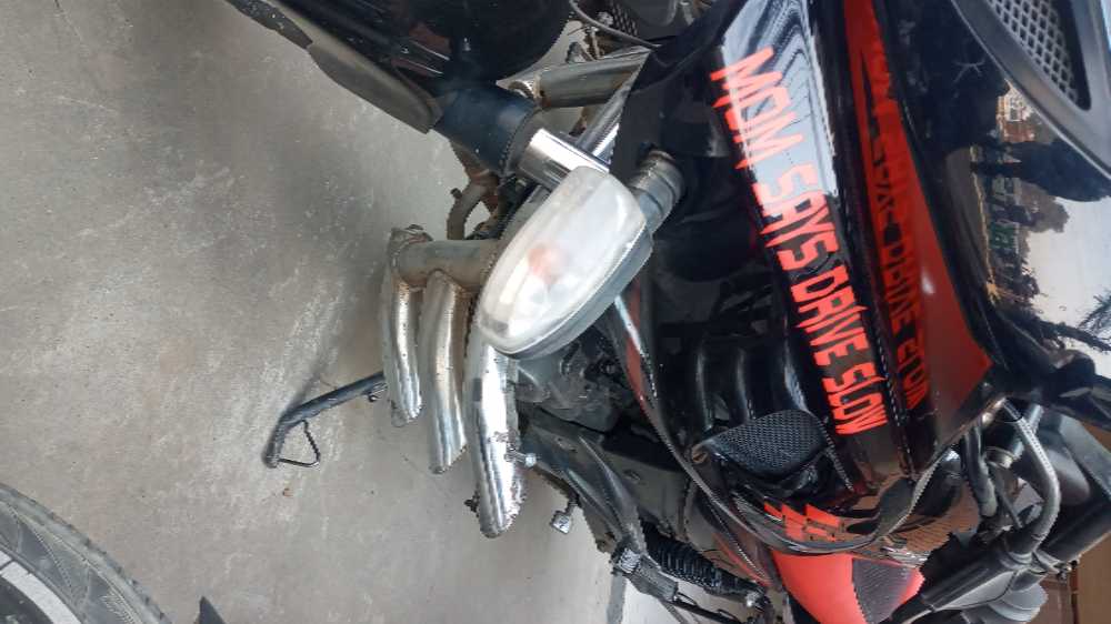 2017 Bajaj Plusar 220, photo 2