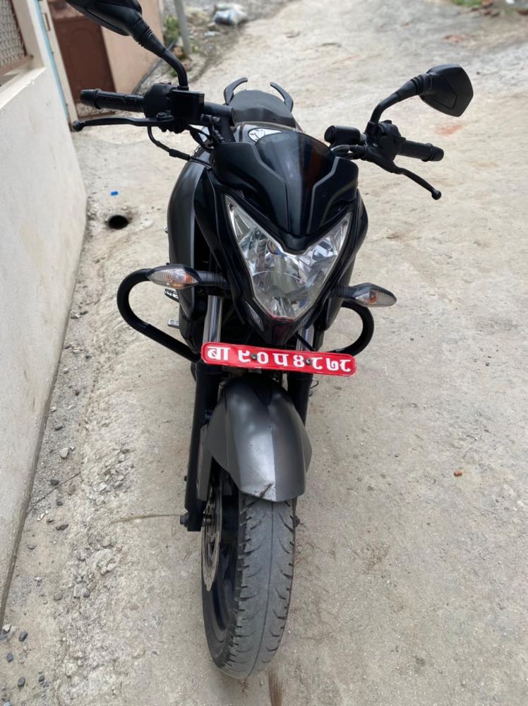 2017 Bajaj Plusar 150, photo 2