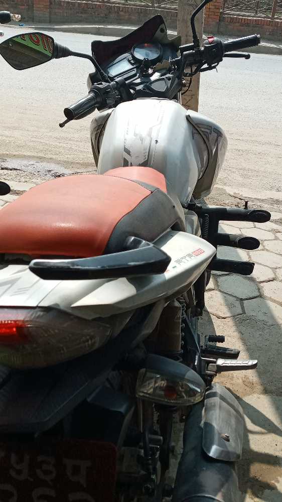 2014 TVS Apache RTR 180, photo 2