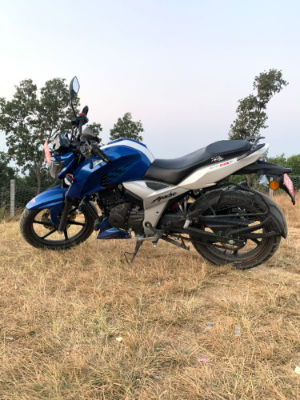 2019 TVS Apache RTR 160, photo 2
