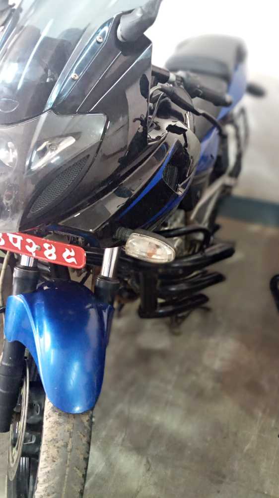 2014 Bajaj Plusar 220