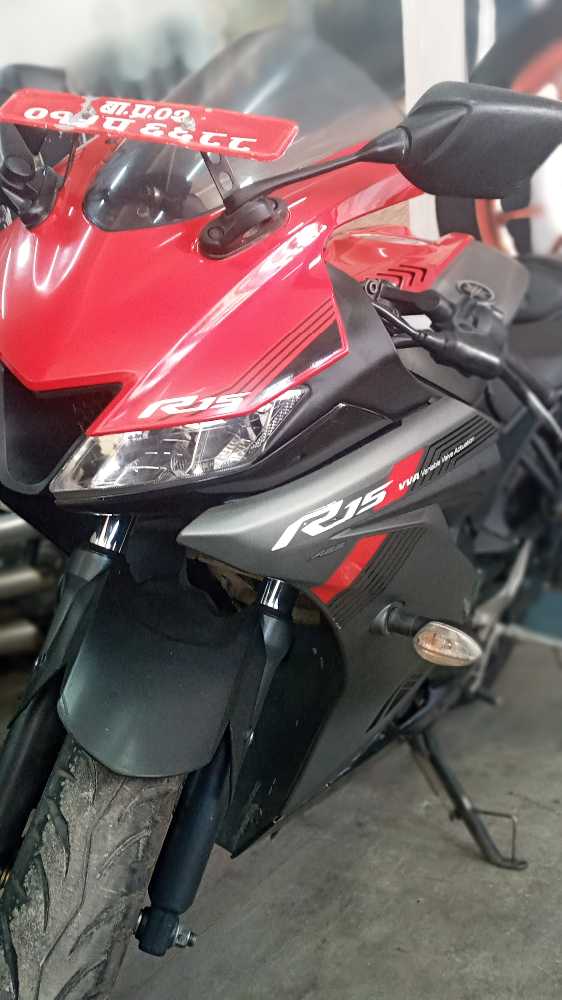 2019 Yamaha R15, photo 2
