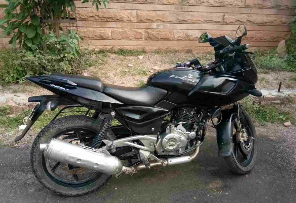 2013 Bajaj Plusar 220, photo 2