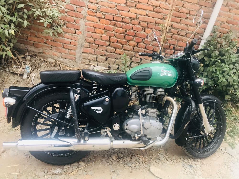 2017 Royal Enfield Classic 350, photo 3