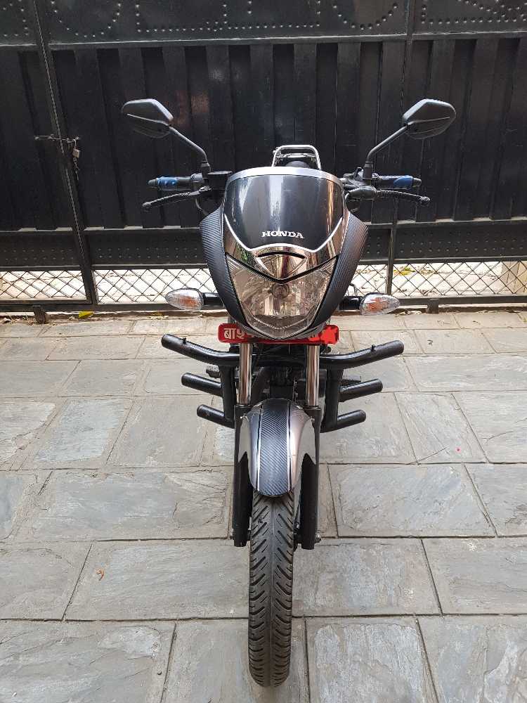 2012 Honda Unicorn, photo 3