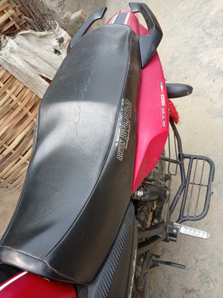 2019 TVS Apache RTR 160, photo 4