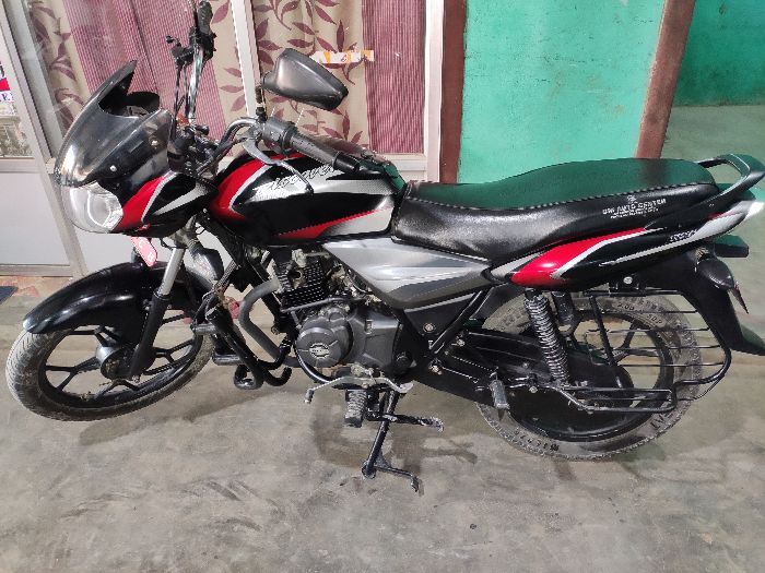 2019 Yamaha R15, photo 2