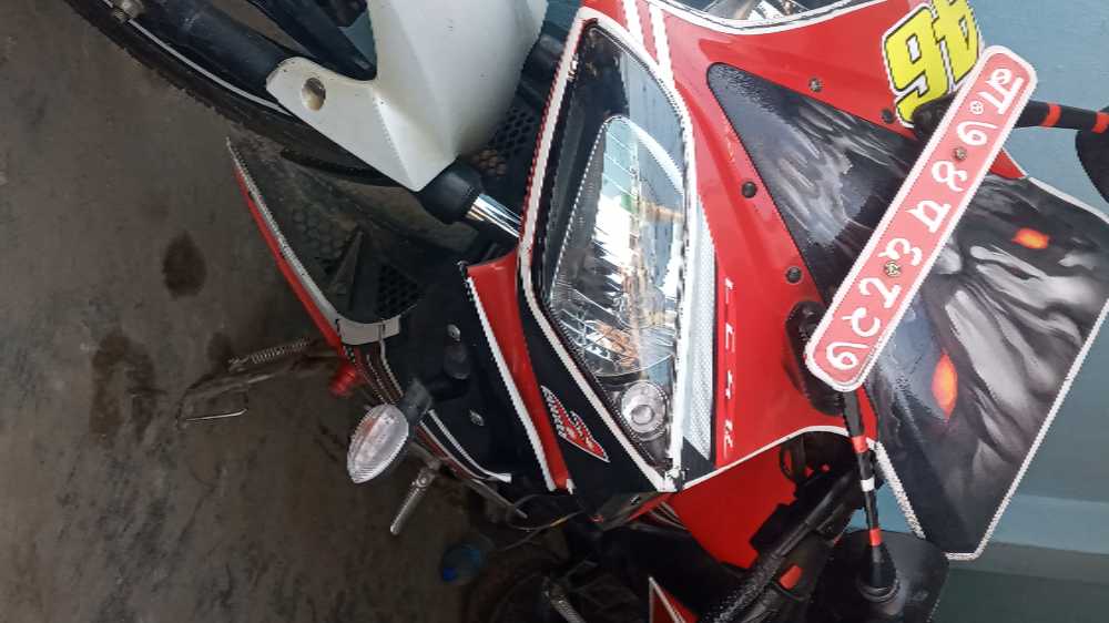2016 Yamaha R15, photo 3