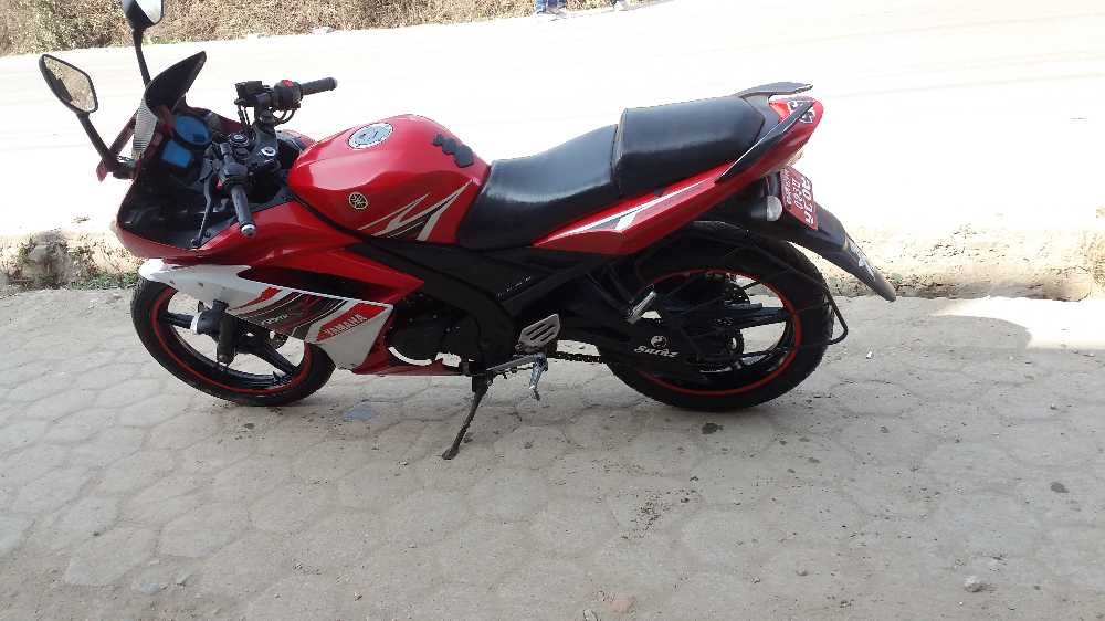 2017 Yamaha R15, photo 2