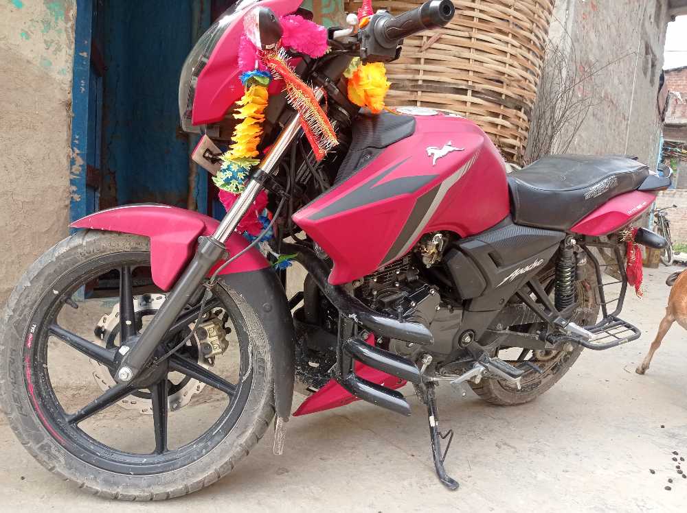 2019 TVS Apache RTR 160, photo 2