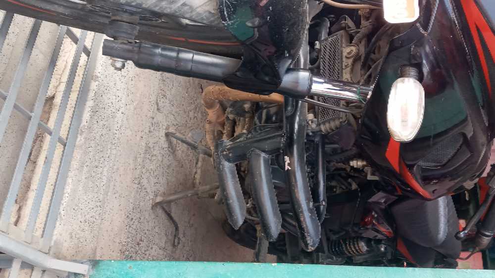 2018 Bajaj Plusar 220, photo 4