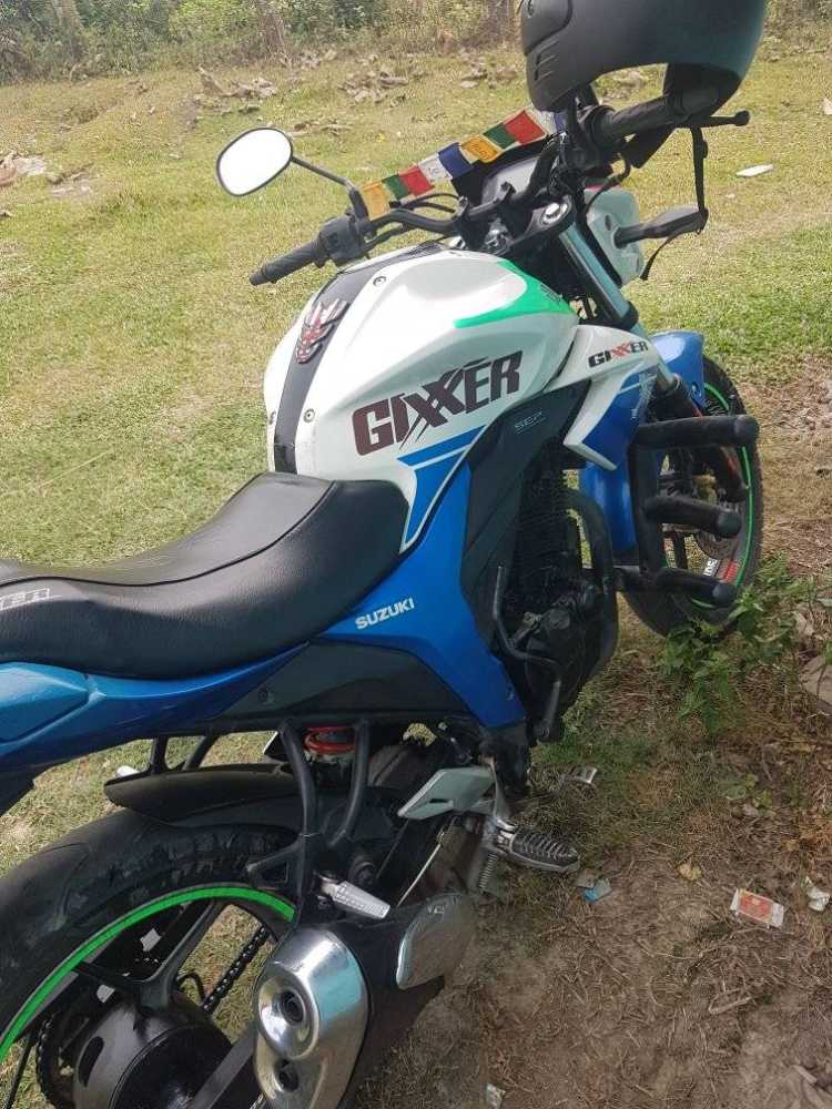 2016 Suzuki Gixxer 150, photo 2