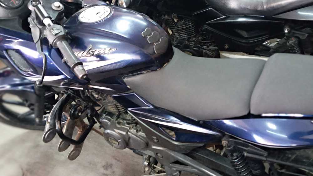 2016 Bajaj Plusar 220, photo 2